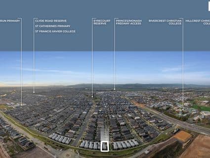 24 Precinct Walk, Clyde North - Thumbnail 4