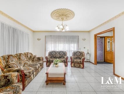 1/19 Nicholson Crescent, Meadow Heights - Thumbnail 3