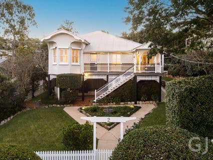 2 Arwin Terrace, Windsor - Image 1
