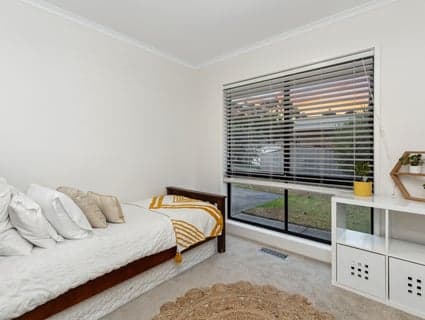 10 Keane Place, Kooringal - Thumbnail 5