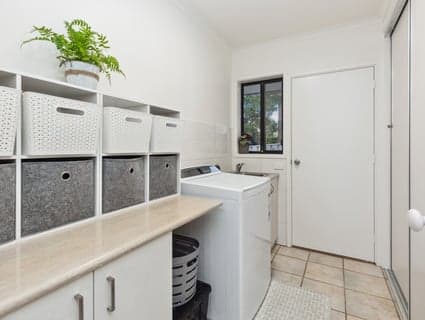 10 Keane Place, Kooringal - Thumbnail 8