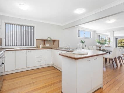 36 Eighth Avenue, Loftus - Thumbnail 4
