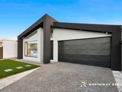 71 Daybreak Vista, Mickleham - Thumbnail 2