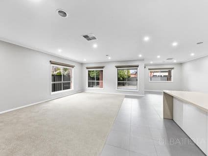 19 Wattletree Street, Craigieburn - Thumbnail 3
