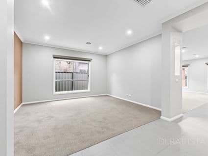 19 Wattletree Street, Craigieburn - Thumbnail 4