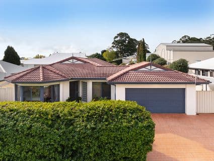 143 Nelson Street, Kearneys Spring - Image 1