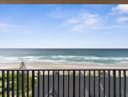 804/4 Seventeenth Avenue, Palm Beach - Thumbnail 4