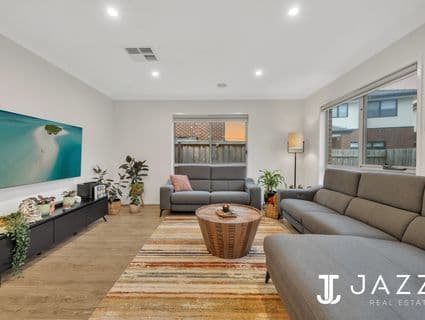 17 Bruckner Drive, Point Cook - Thumbnail 3