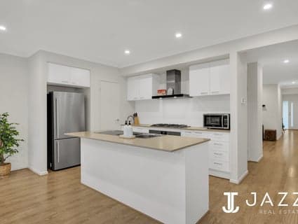 17 Bruckner Drive, Point Cook - Thumbnail 8