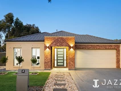 8 Oakland Avenue, Point Cook - Image 1