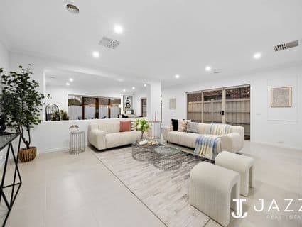 8 Oakland Avenue, Point Cook - Thumbnail 4