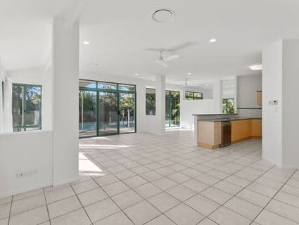31 Shipyard Circuit, Noosaville - Thumbnail 3