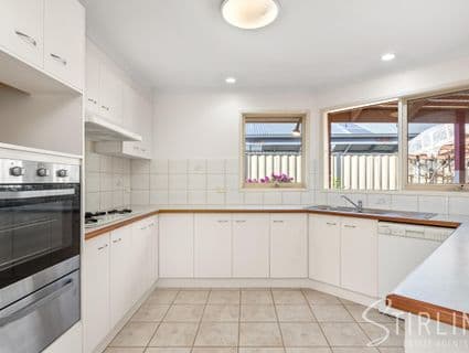 98 Lawless Drive, Cranbourne North - Thumbnail 3