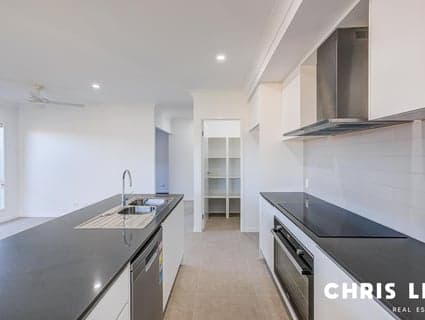 50 Byron Drive, Jimboomba - Thumbnail 2
