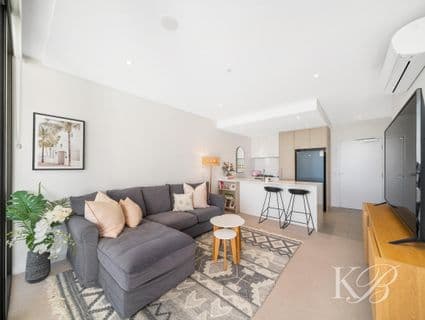 20905/320 Macarthur Avenue, Hamilton - Thumbnail 2