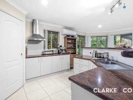 5 La Quinta Court, Glass House Mountains - Thumbnail 6