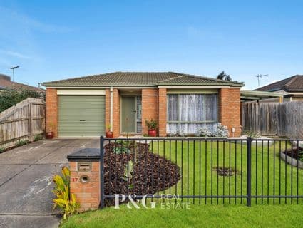17 Lochard Terrace, Narre Warren South - Image 1