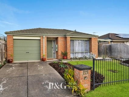 17 Lochard Terrace, Narre Warren South - Thumbnail 2