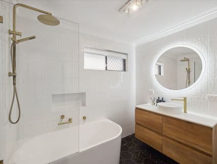 404, Warwick - Thumbnail 2