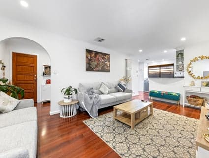 18 Taranaki Court, Greenwith - Thumbnail 2