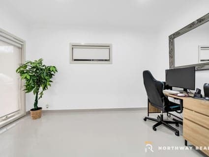 31 Hurlingham Way, Craigieburn - Thumbnail 2