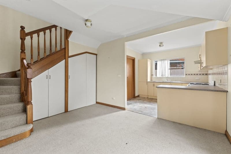 2/2B Carlton Parade, Torrensville - Thumbnail 4