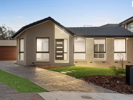 13B Garfield Court, Hampton Park - Image 1