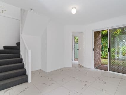 27/42 Murev Way, Carrara - Thumbnail 4