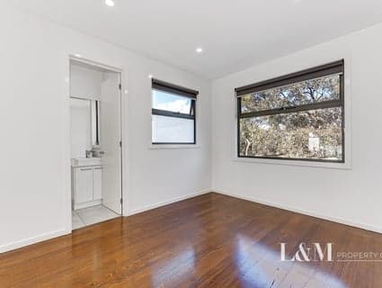 3/29 Collier Court, Strathmore Heights - Thumbnail 5