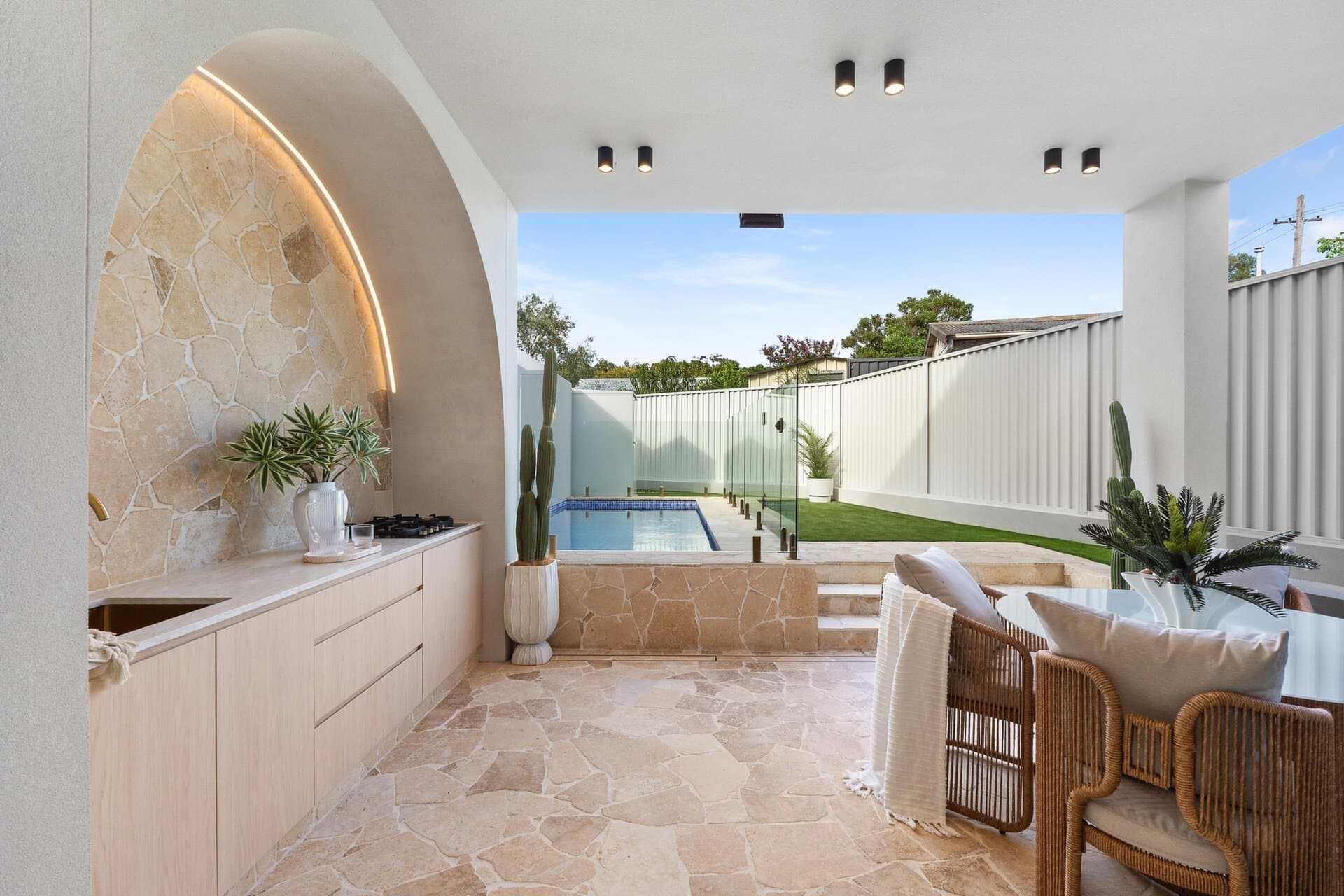 27 Smalls Road, Ryde, Ryde - Thumbnail 2