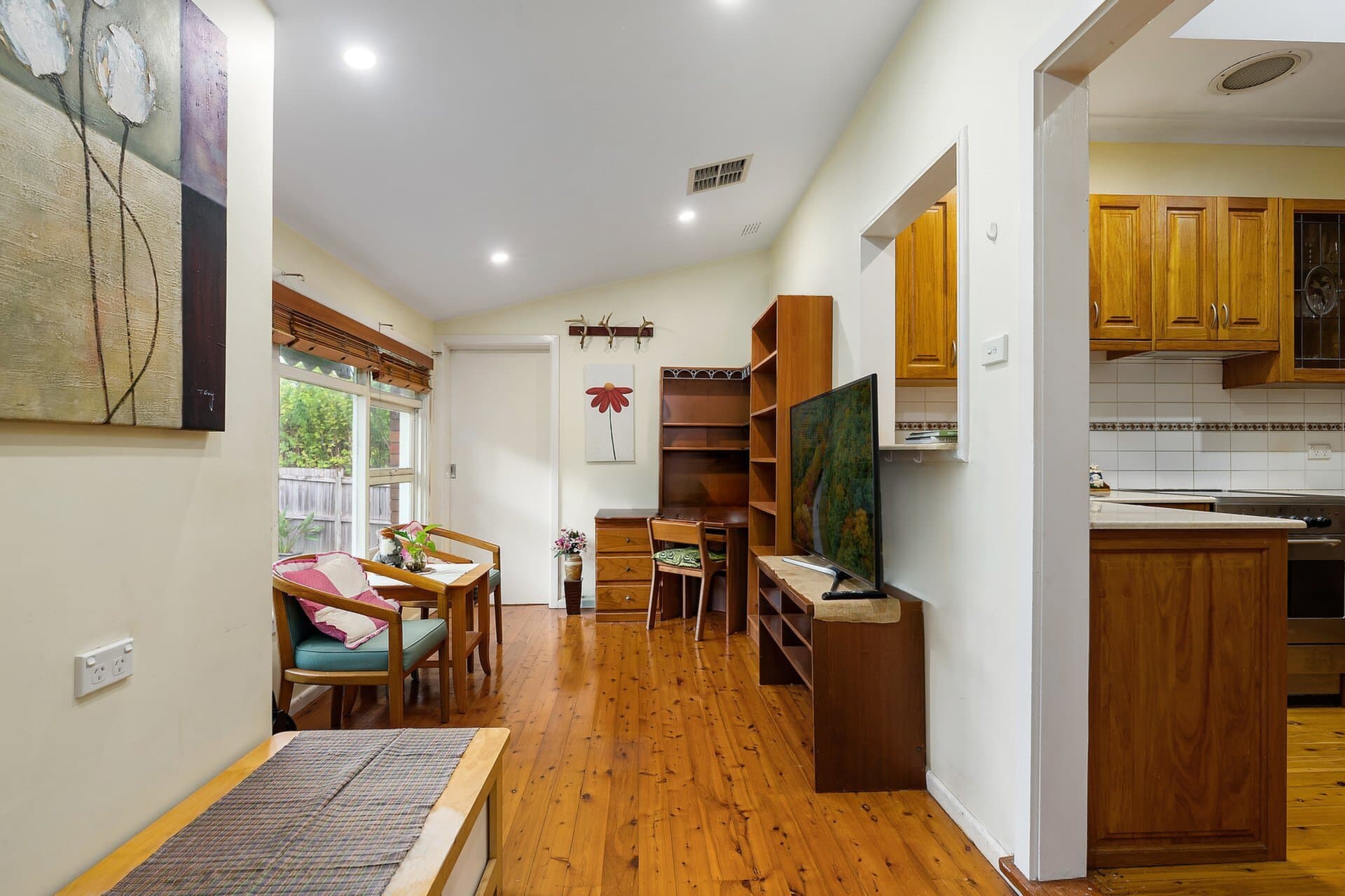 12 Dobson Crescent, Ryde, Ryde - Thumbnail 5