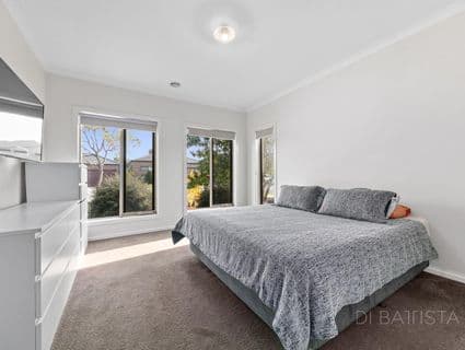 70 Wattletree Street, Craigieburn - Thumbnail 2