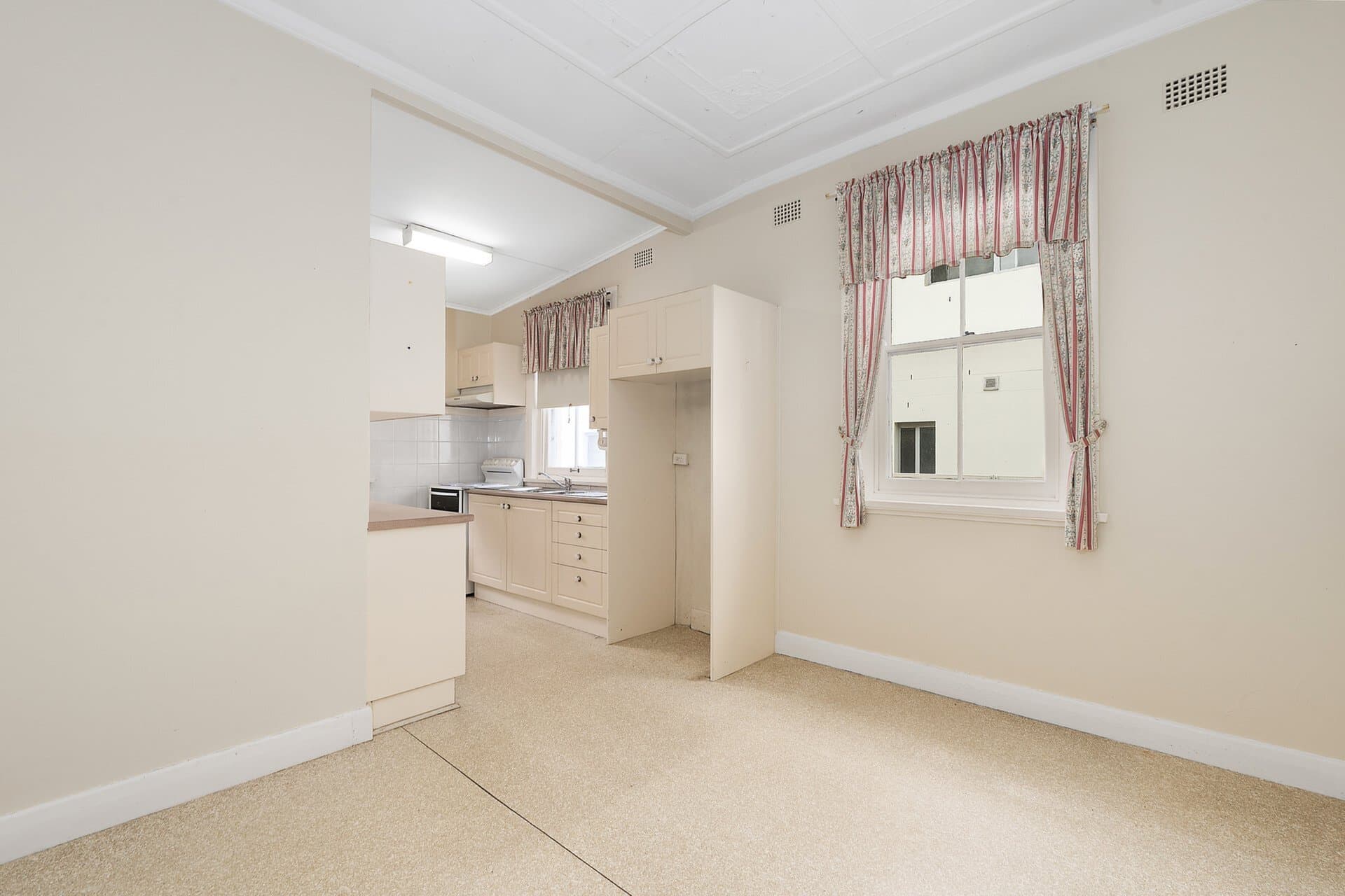 3 Melville Street, West Ryde, West Ryde - Thumbnail 4