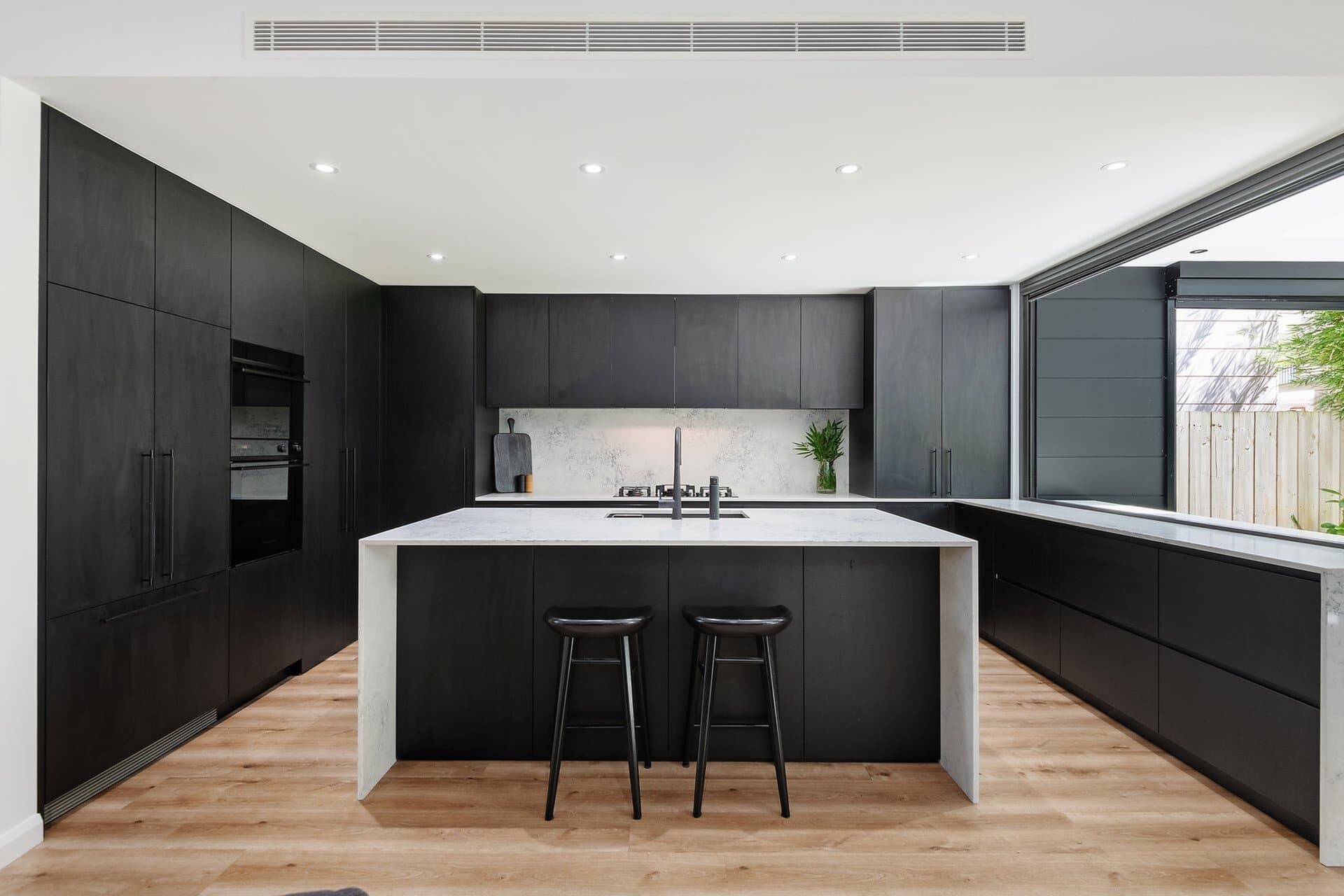 10 Bennelong Way, Ryde, Ryde - Thumbnail 2