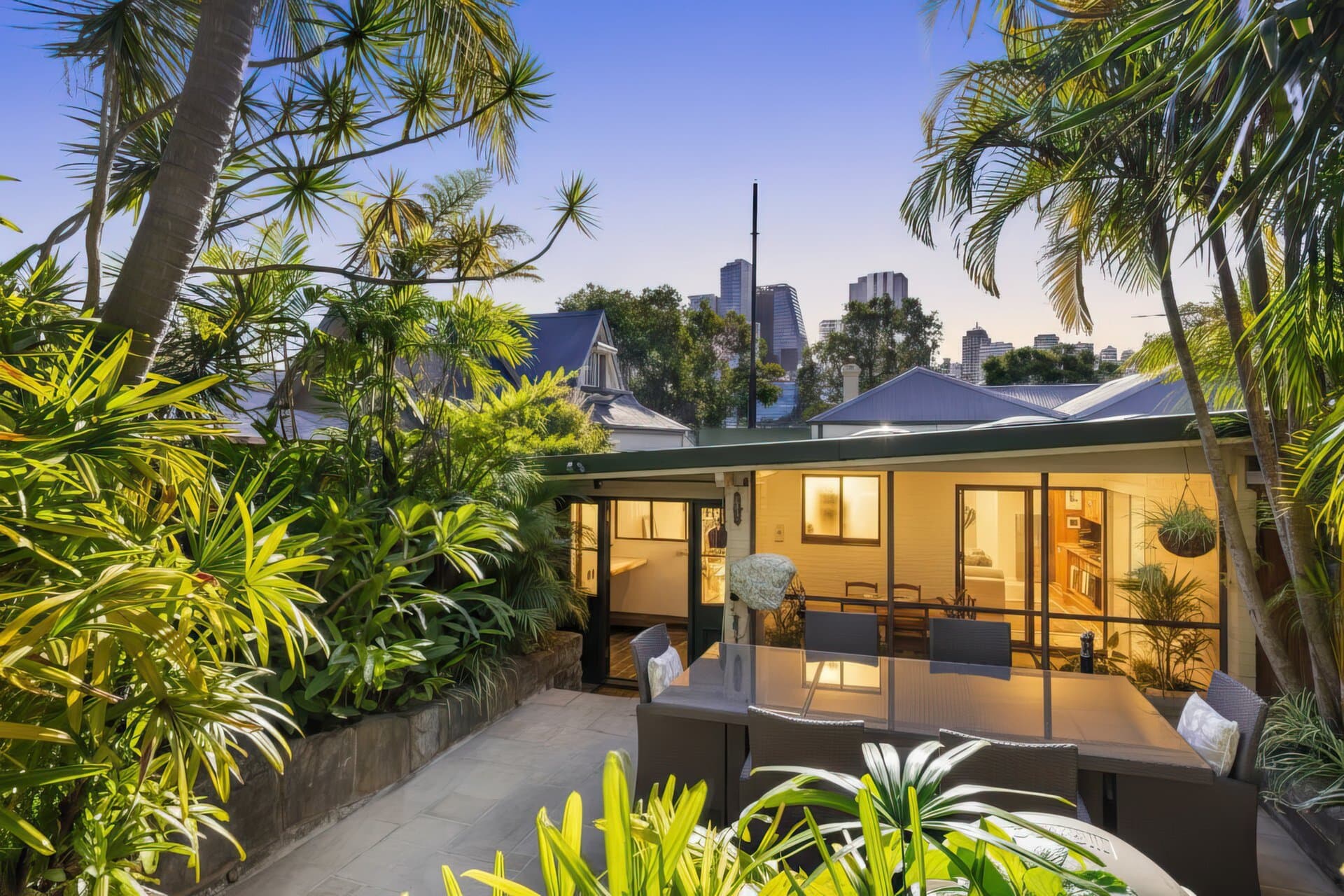31 Spruson Street, Neutral Bay, Neutral Bay - Thumbnail 2