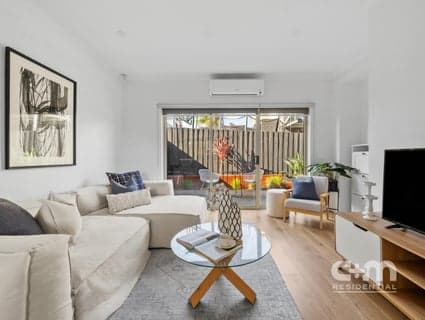 3/9 Kiama Street, Oak Park - Image 1