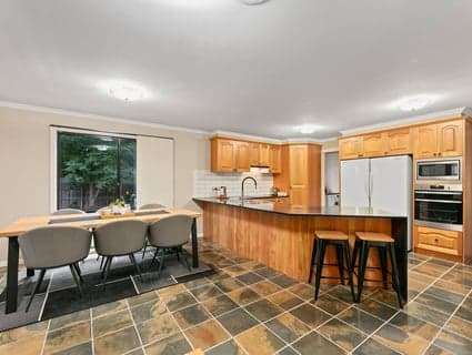 8 Swansea Court, Craigieburn - Thumbnail 8