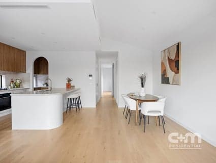 12A Eucra Street, Hadfield - Thumbnail 8