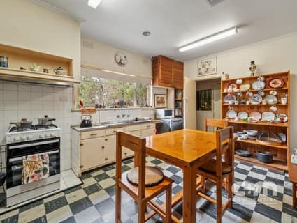 82 Austin Crescent, Pascoe Vale - Thumbnail 5
