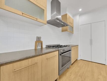 8 Garfield Way, Craigieburn - Thumbnail 8