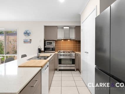 16 Woodgrove Boulevard, Beerwah - Thumbnail 3
