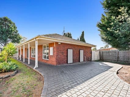 12 Cardiff Court, Craigieburn - Image 1