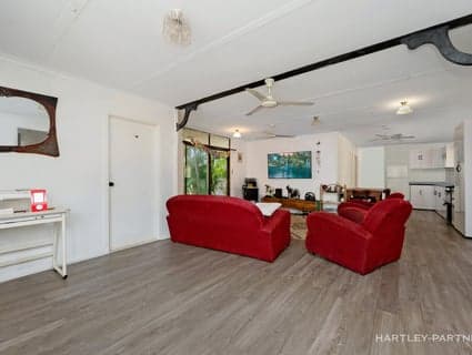 10 Heferen Crescent, Black River - Thumbnail 4