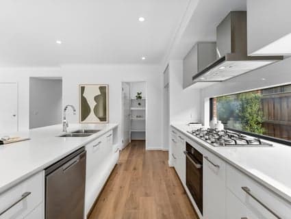 8 Gairdner Street, Manor Lakes - Thumbnail 7