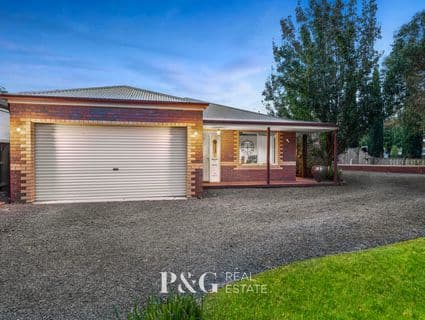 32 Champagne Grove, Narre Warren South - Image 1