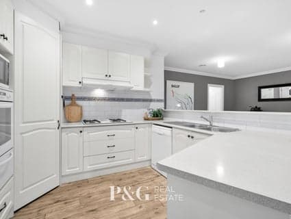 32 Champagne Grove, Narre Warren South - Thumbnail 6