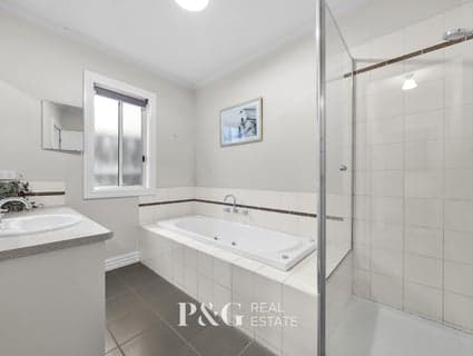 32 Champagne Grove, Narre Warren South - Thumbnail 8
