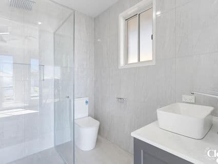 33 Tamarind Crescent, Park Ridge - Thumbnail 3