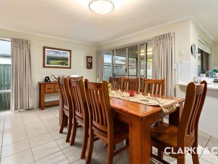 10 Cockatoo Court, Beerwah - Image 1