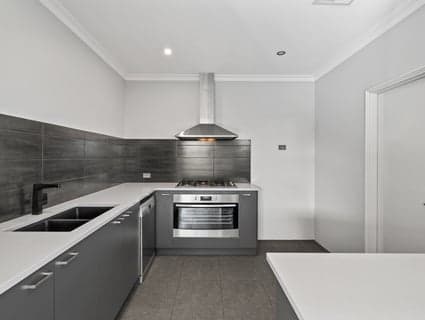 124 Tourmaline Boulevard, Byford - Thumbnail 7